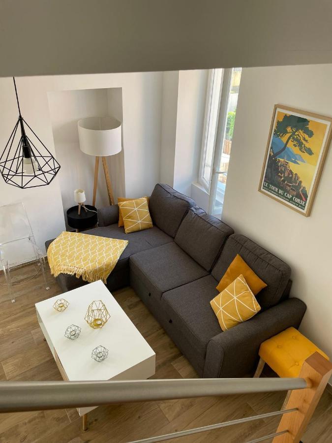 شقة Duplex En Plein Centre بروبرِيانّو المظهر الخارجي الصورة
